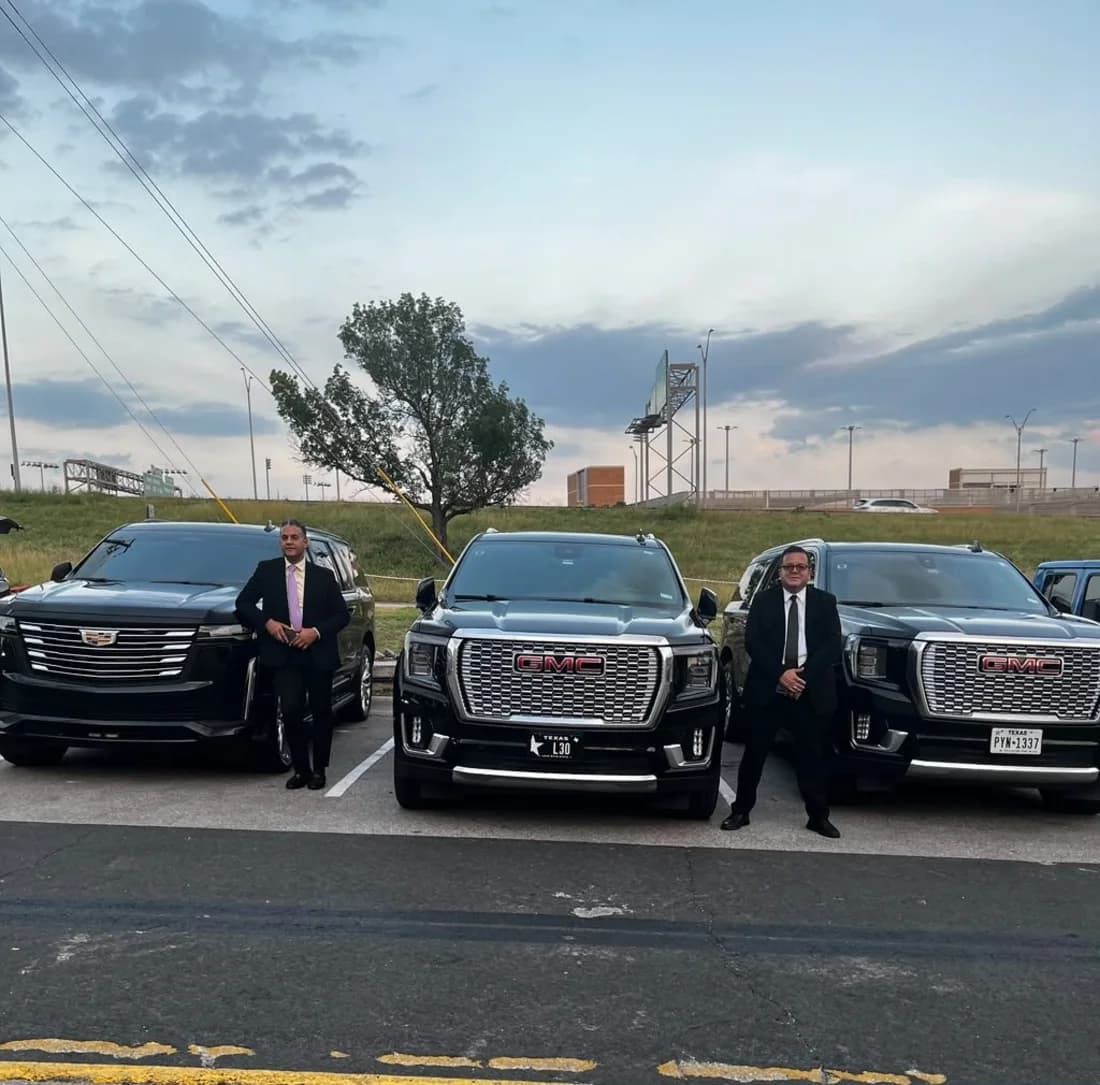 Leo Limos chauffeurs in Austin